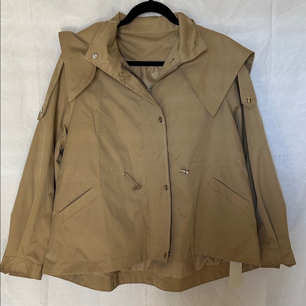 NWT KELLY OBI Women's Tan Flared Out Jacket with hood. Possible size M to L.